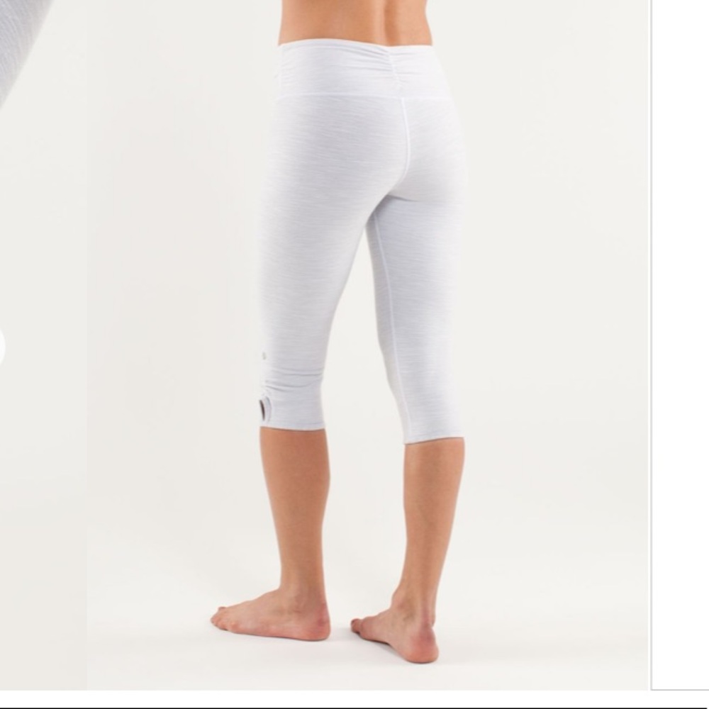 Lululemon Dhanurasana Crop *Denim Sz 6